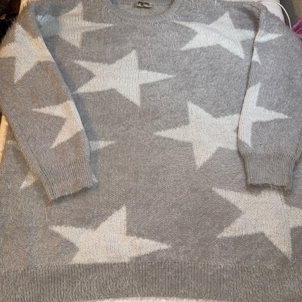 Show Me Your MuMu Gray and White Star Sweater